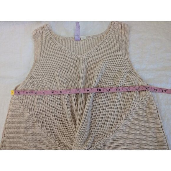 Alga v neck knit sweater tank with knotted front | tan women's size Medium A2 - Picture 7 of 8
